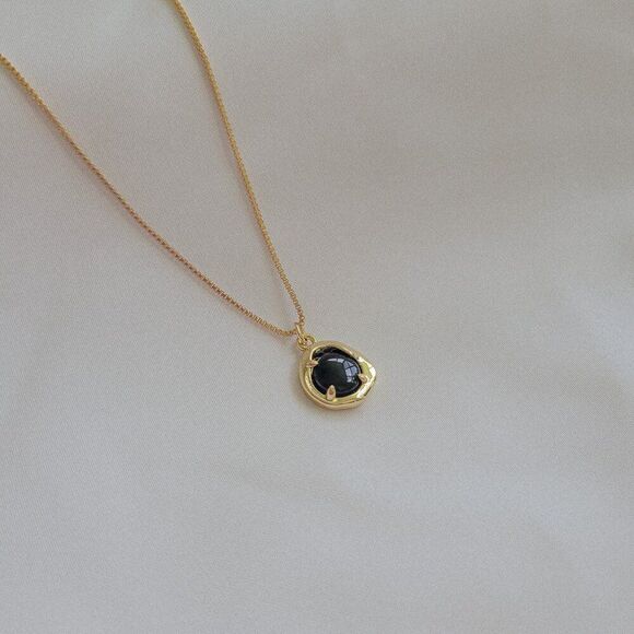 Black Onyx Stone Charm Necklace - Picture 2 of 4